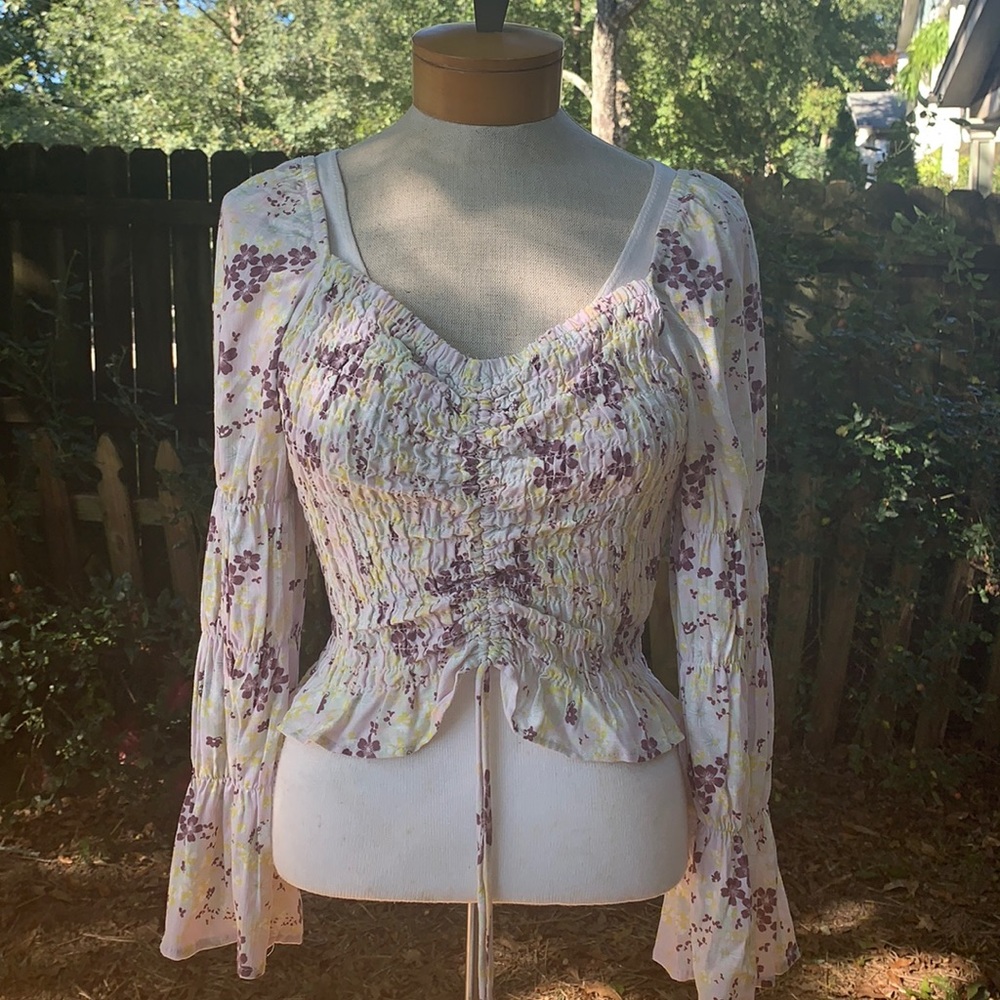 Kit & Sky Floral Print  Top Size M